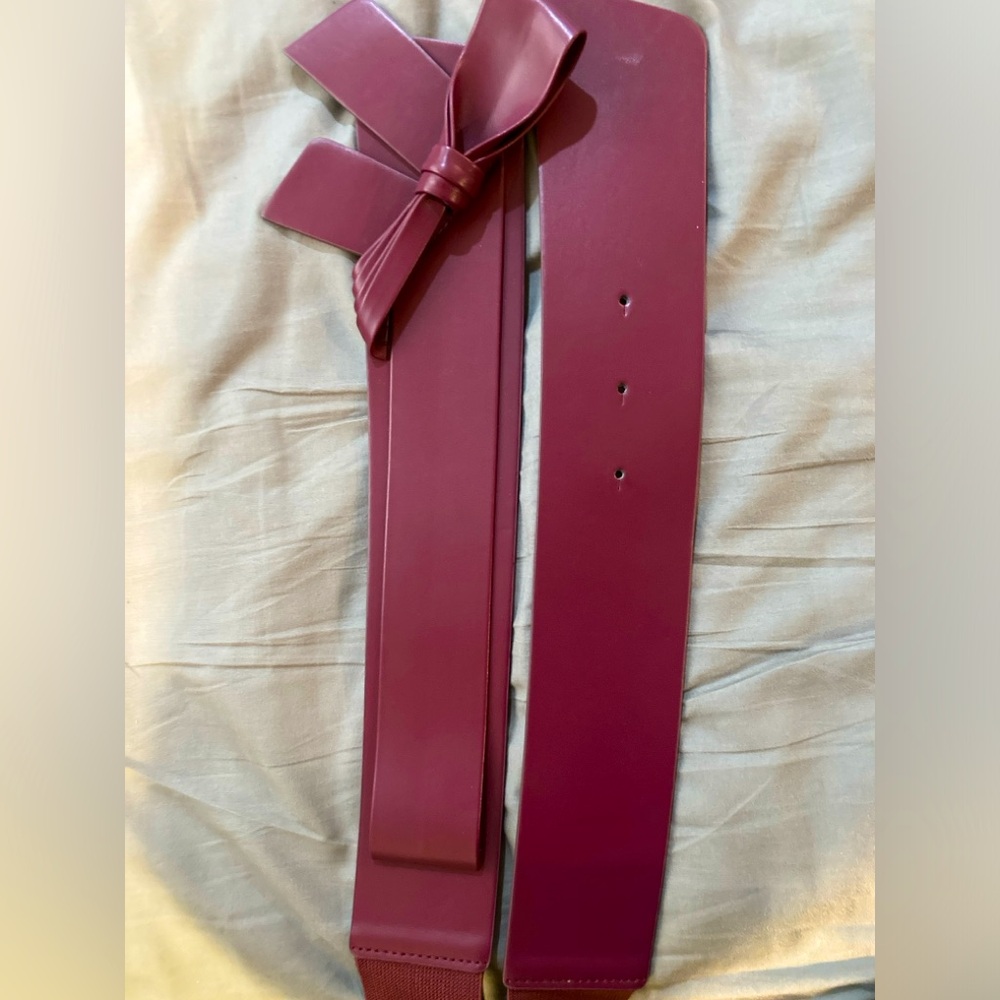 Eloquii Wide Bow Accent Belt in Berry